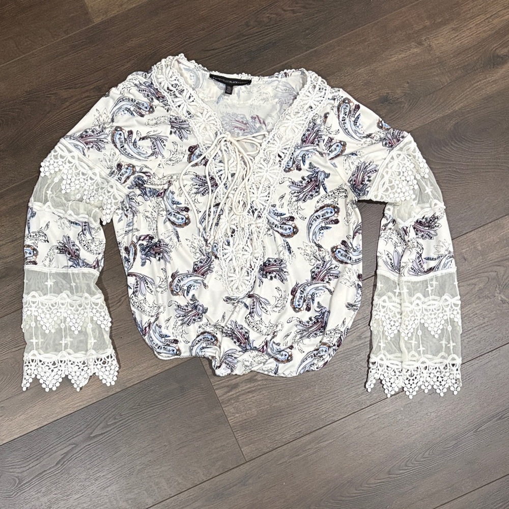White House Black Market White and Blue Paisley Blouse